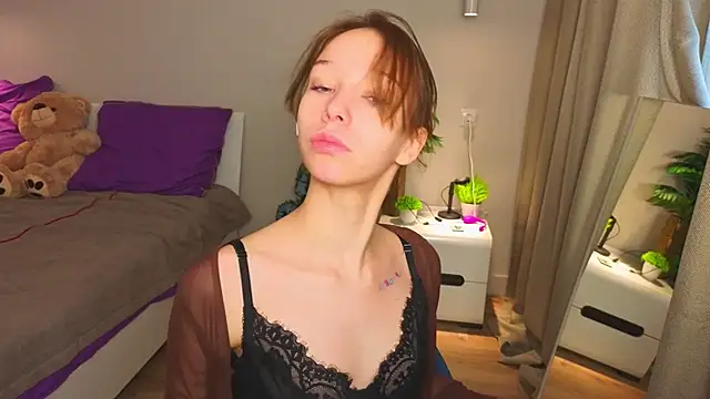 LilyPoetry  online show from 12.22.25