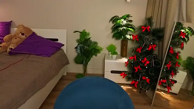 LilyPoetry  online show from 01.17.26