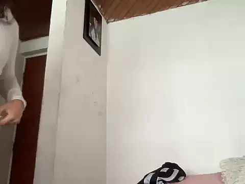 Snapshot of Dreana chatting on 02.12.26 Dreana online show from 02.12.26