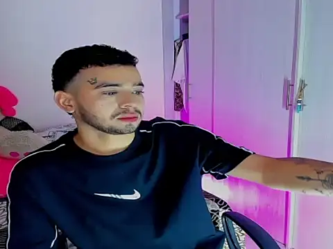 JohnE Medina online show from 11.25.25