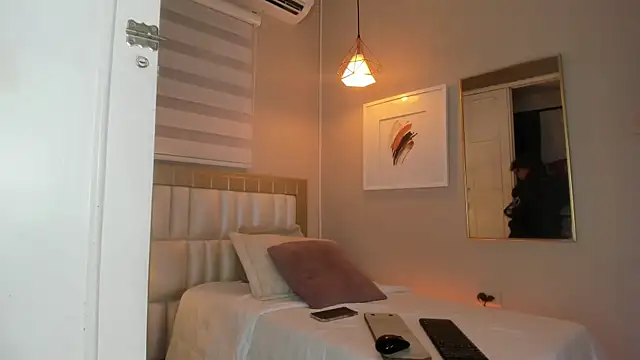 electra a online show from 04.09.26