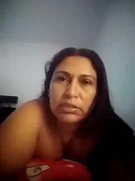 Yuleinnyaguelles online show from 11.14.25