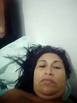 Yuleinnyaguelles online show from 11.18.25