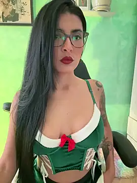 Snapshot of Cristal_Cerati_ chatting on 12.01.25 Cristal Cerati online show from 12.01.25