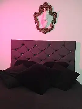 StephanieMadison online show from 11.19.25