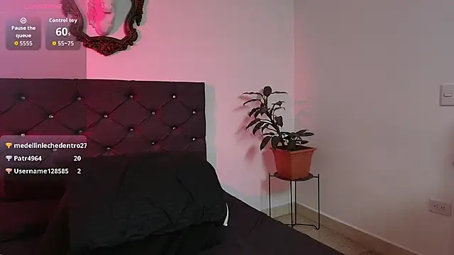 StephanieMadison online show from 11.20.25