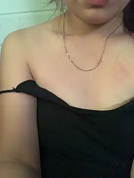 Snapshot of Winnie-sexy chatting on 04.09.26 Winnie-sexy online show from 04.09.26