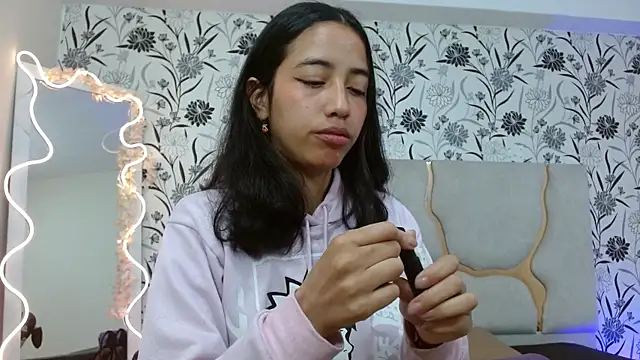 Joselyn tay online show from 01.18.26