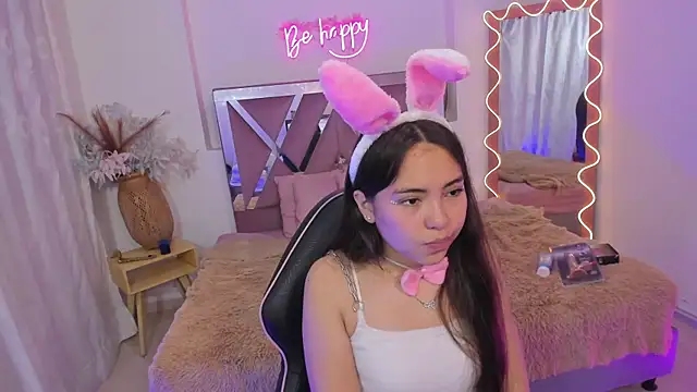 ISABELA TAY online show from 11.22.25