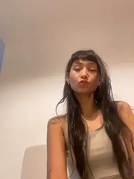 Snapshot of Queen-Frances chatting on 11.13.25 Queen-Frances online show from 11.13.25