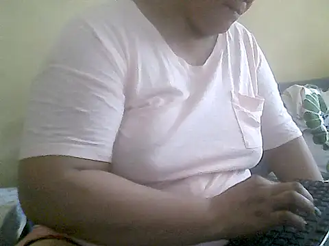 loriepinay46 online show from 04.04.26