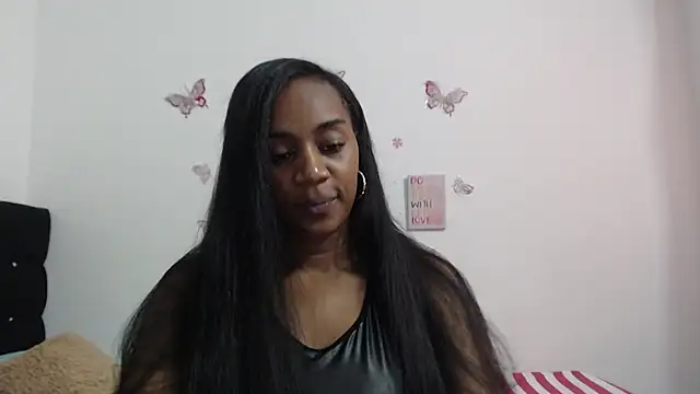 AishaOwens online show from 11.21.25