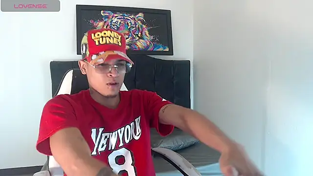 Isaacas  online show from 11.30.25