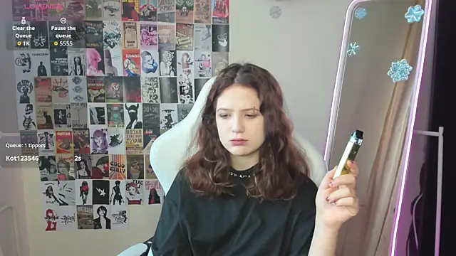 Anora Miller online show from 01.08.26