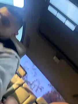 Snapshot of ymfg69 chatting on 12.15.25 ymfg69 online show from 12.15.25