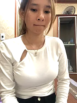 Snapshot of Jumi_sexy chatting on 11.25.25 Jumi sexy online show from 11.25.25