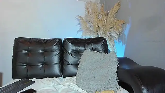 ZeusBrant online show from 04.13.26