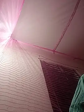 Snapshot of Hor-reka chatting on 11.23.25 Hor-reka online show from 11.23.25