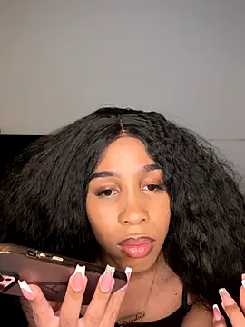 Snapshot of Weendolyn_ chatting on 12.01.25 Weendolyn online show from 12.01.25