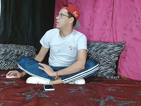 FANTASYBOYS11 online show from 12.04.25