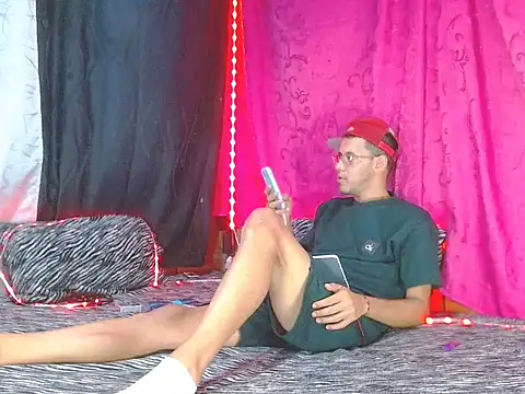 FANTASYBOYS11 online show from 12.15.25