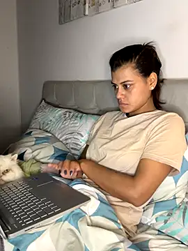 anna evans9 online show from 12.02.25