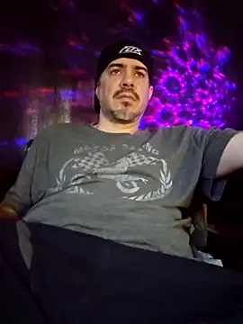 Snapshot of wilburydeznutz chatting on 02.16.26 wilburydeznutz online show from 02.16.26