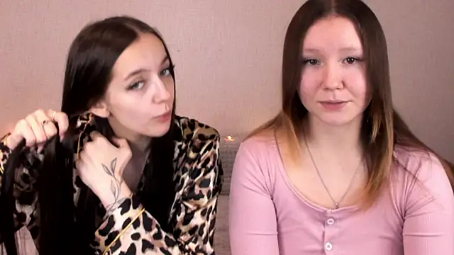 Snapshot of playful_pantherr chatting on 12.17.25 playful pantherr online show from 12.17.25