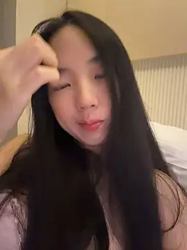 TinyBabe online show from 04.10.26