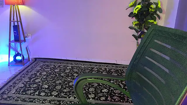 Saira Hotty online show from 04.12.26