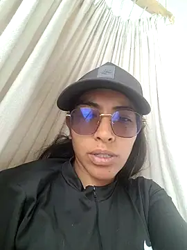 Naomi Nyx online show from 11.14.25