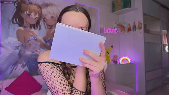 CheekySashaCharm online show from 02.05.26