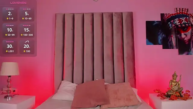 GabrielaSuarez  online show from 04.15.26