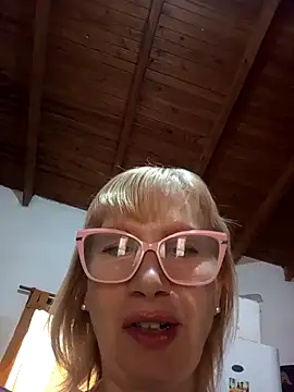 SexyMilf1211 online show from 02.04.26