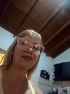 SexyMilf1211 online show from 04.19.26