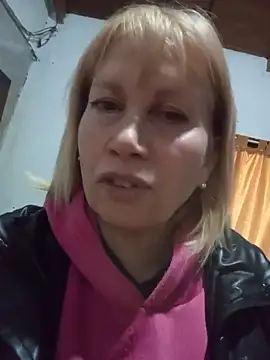 SexyMilf1211 online show from 05.17.26