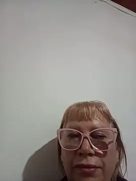 SexyMilf1211 online show from 05.30.26