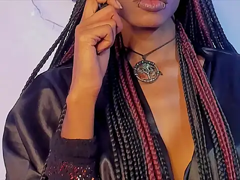 Snapshot of aprille15 chatting on 12.18.25 aprille15 online show from 12.18.25