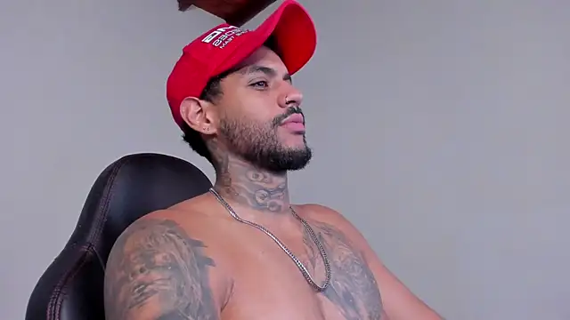 LuigiVitale 1 online show from 12.05.25