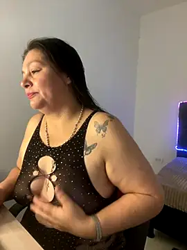 Snapshot of SAMANTHA_EF chatting on 12.01.25 SAMANTHA EF online show from 12.01.25