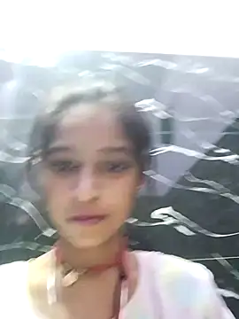 Snapshot of Mohni_hote chatting on 11.18.25 Mohni hote online show from 11.18.25