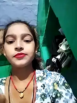 Snapshot of Mohni_hote chatting on 11.23.25 Mohni hote online show from 11.23.25