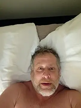 Snapshot of Mikey40wv chatting on 02.27.26 Mikey40wv online show from 02.27.26