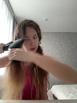 Snapshot of Holy_Poly chatting on 12.22.25 Holy Poly online show from 12.22.25