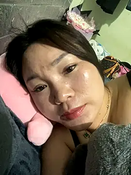 Snapshot of ryry-cute chatting on 11.15.25 ryry-cute online show from 11.15.25