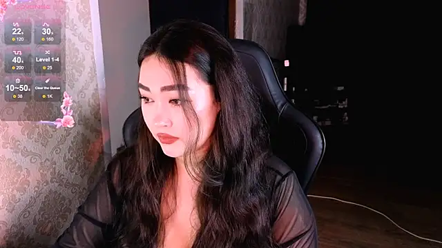 Emma Uilson online show from 04.04.26