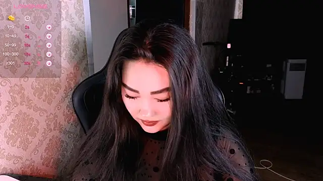 Emma Uilson online show from 04.24.26