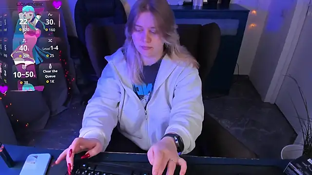 LouiseMous online show from 02.06.26