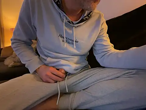 Snapshot of Brandonn1989amateur chatting on 02.02.26 Brandonn1989amateur online show from 02.02.26