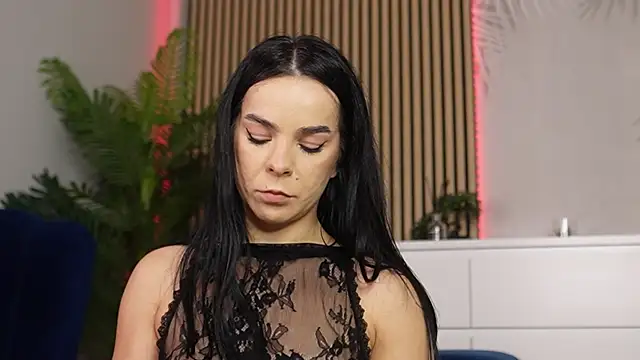 Miss Denisse online show from 11.27.25